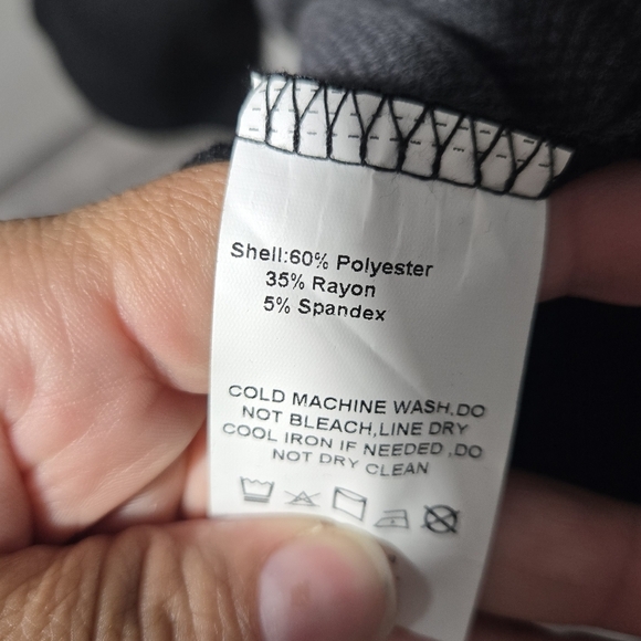 Suzanne Betro Gray/Black Knit Top Sz Large NWT - Picture 8 of 9